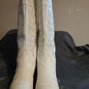 Dolce Vita Cream Heeled Boots